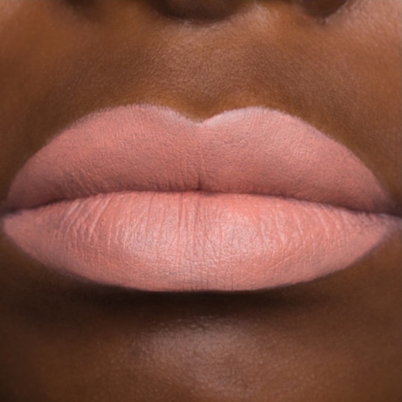 NEW Jeffree Star Cosmetics Velvet Trap Lipstick in Basic HTML Peachy Nude Matte - Picture 4 of 5